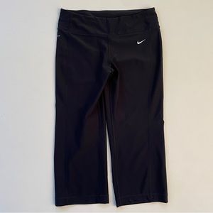 Nike DriFit Pants Womens Small Capri Wide Leg Athletic Comfort Running Stretch